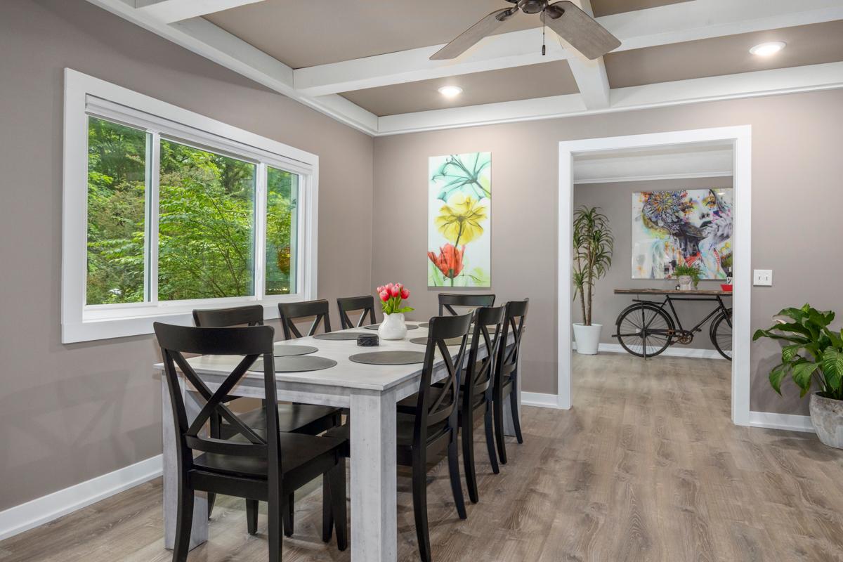 Misty Pines- Close to Lake Michigan Public Beach Access!