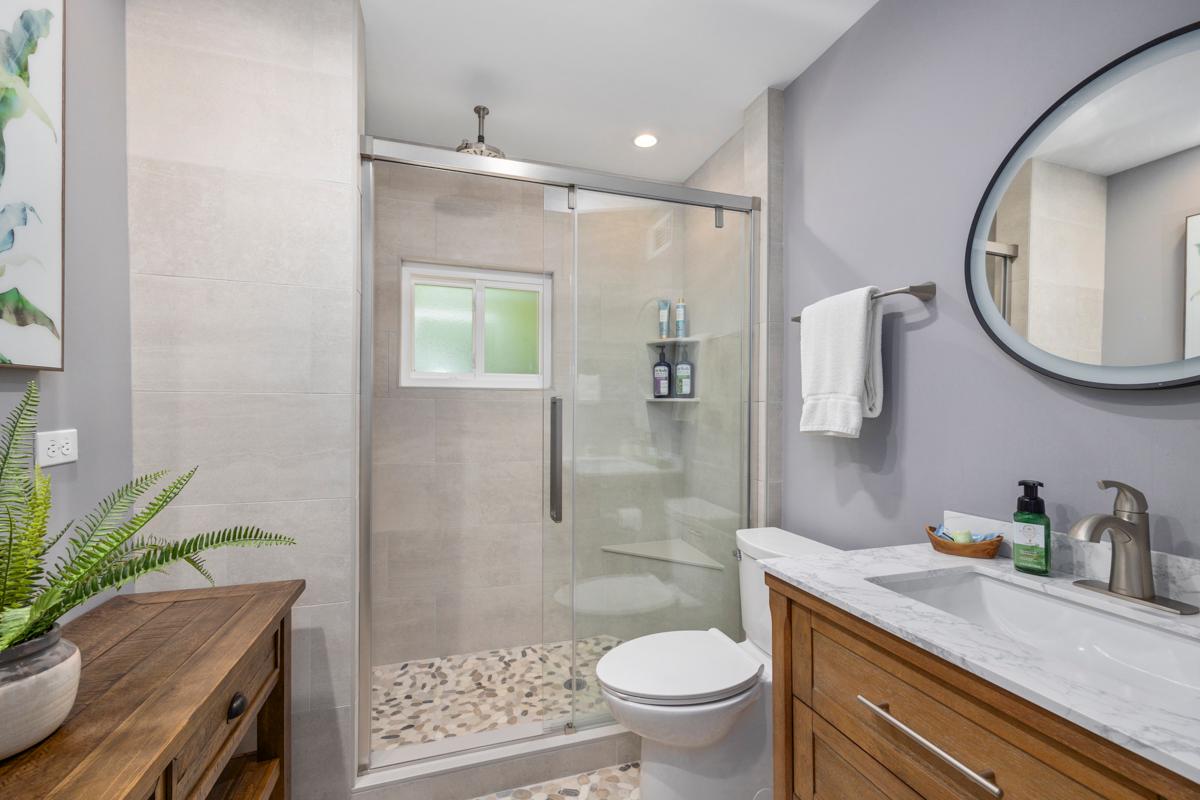 Misty Pines- Close to Lake Michigan Public Beach Access!