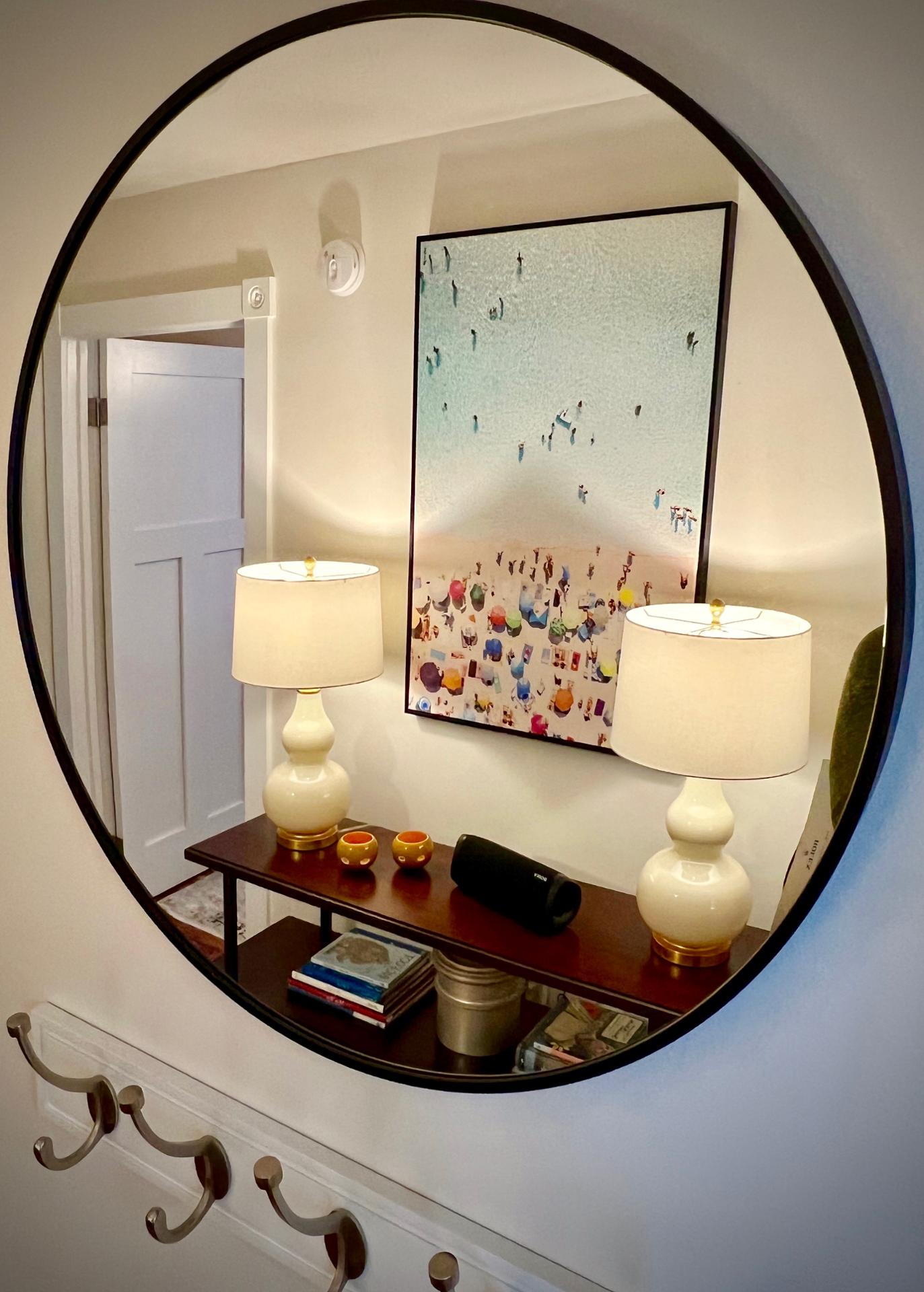 The Sharlene-walking distance to Downtown Douglas!