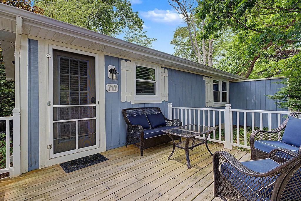 Maple Ridge Blue Cottage photo 4
