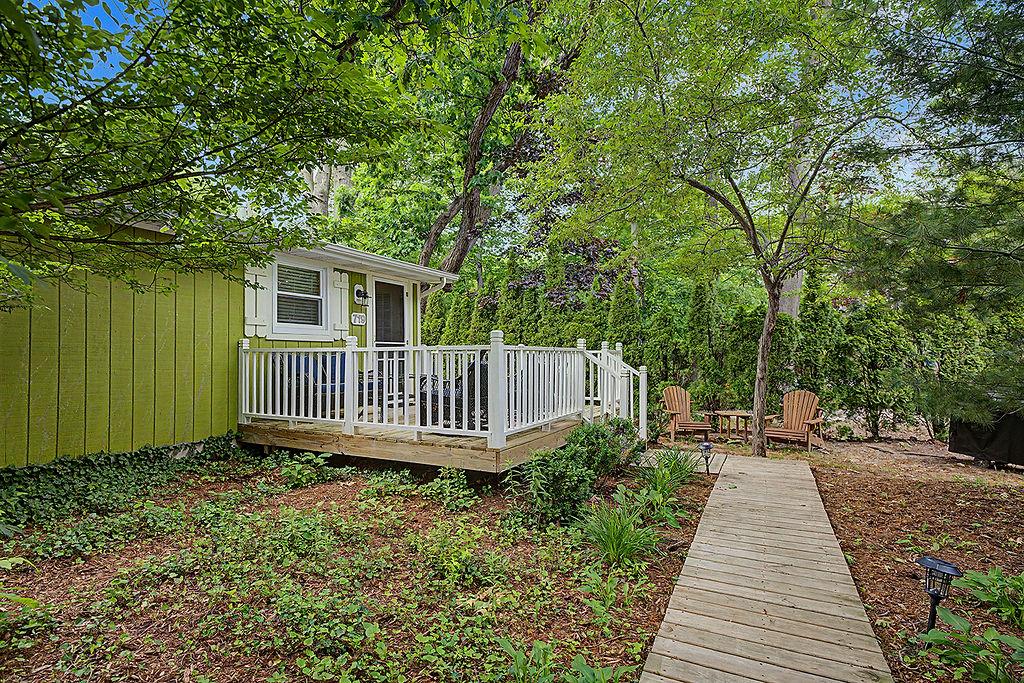 Maple Ridge Green Cottage photo 2