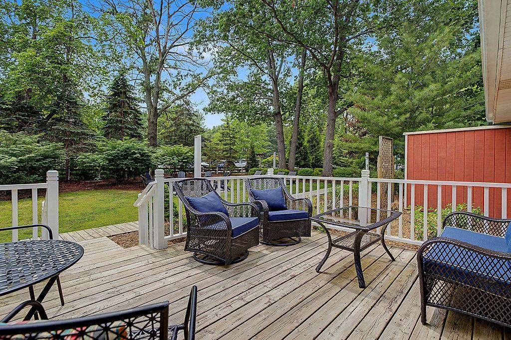Maple Ridge Red Cottage photo 5
