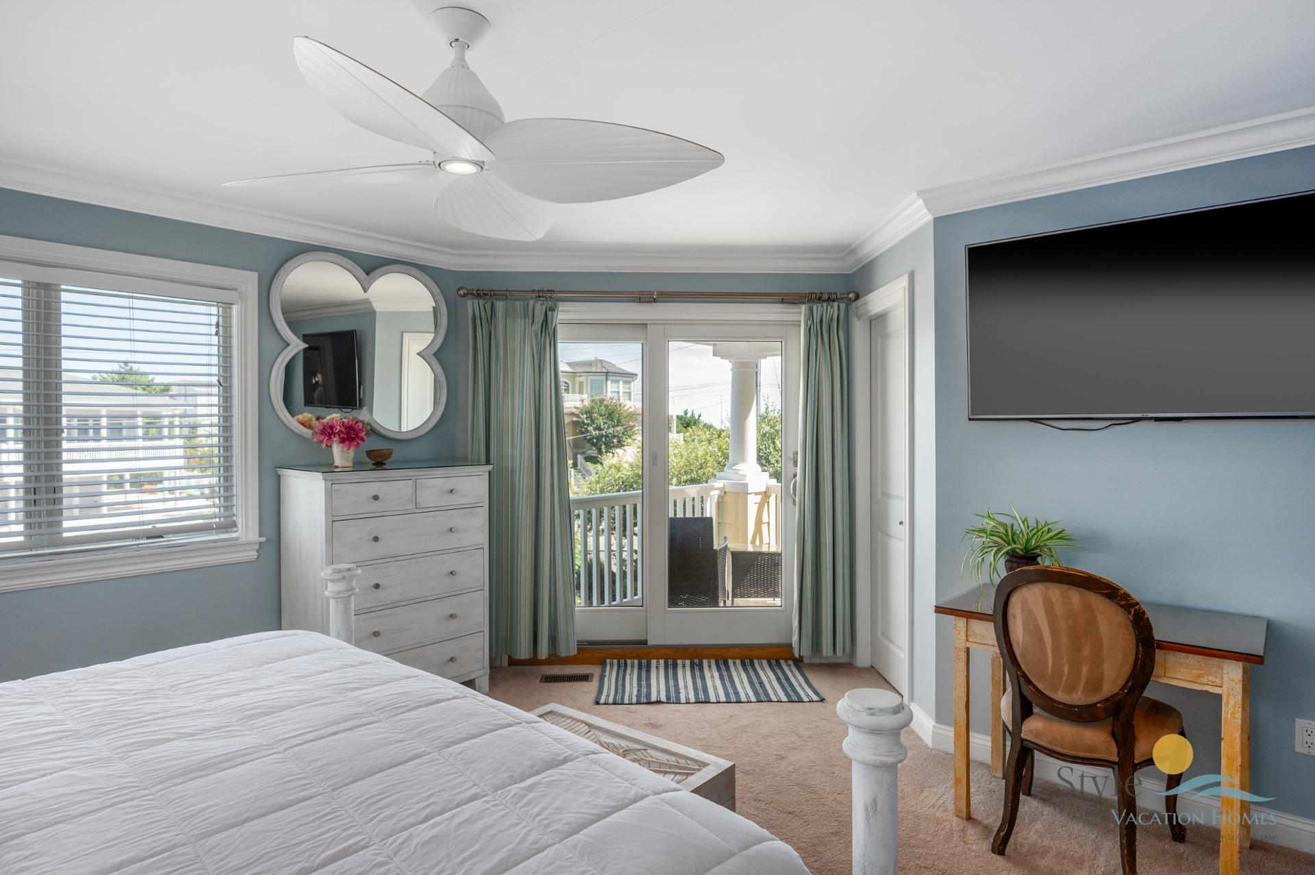 Vacation Rental Style Vacation Homes by Louis Shaw