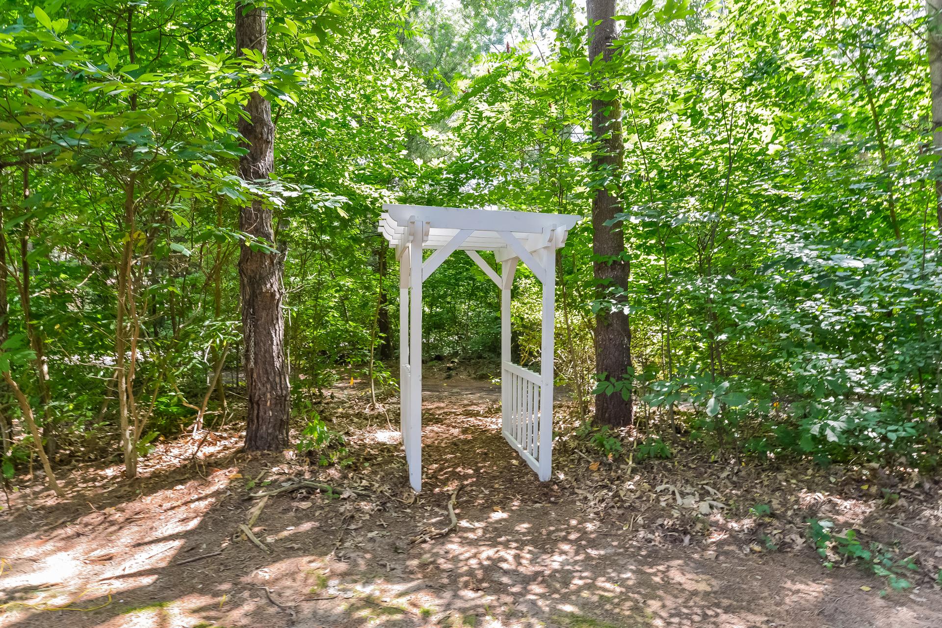 Lake Trail Treehouse