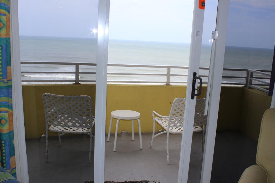 Daytona Beach Florida Vacation Rental 1 BR OC front 1006 DaytonaBeachOceanWALK